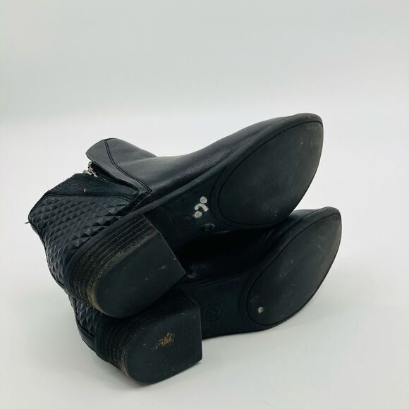 Lucky Brand Women's Brenon Boot Size 8 Low Block Heel Black Leather Quilted - Picture 8 of 8